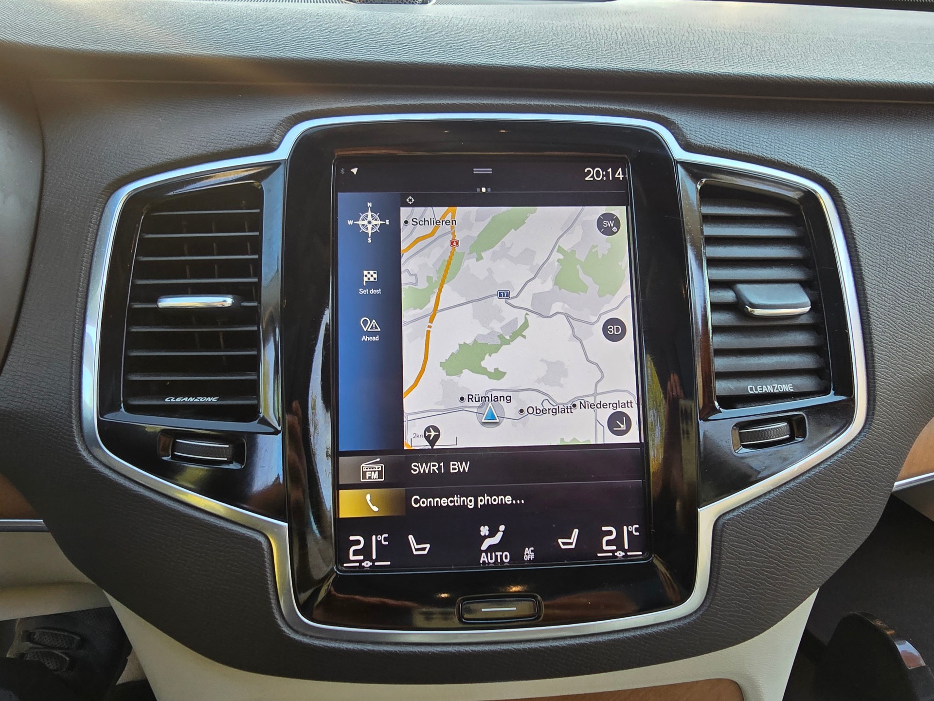 VOLVO XC90 D5 AWD Momentum Geartronic-image-23
