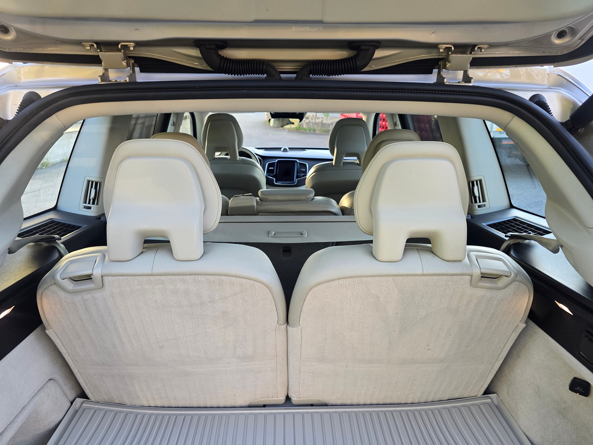 VOLVO XC90 D5 AWD Momentum Geartronic-image-7