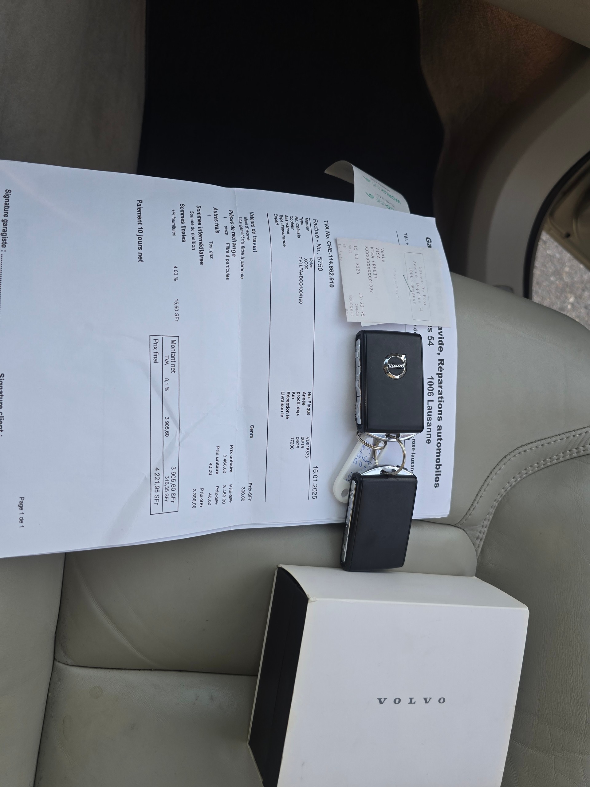 VOLVO XC90 D5 AWD Momentum Geartronic-image-27