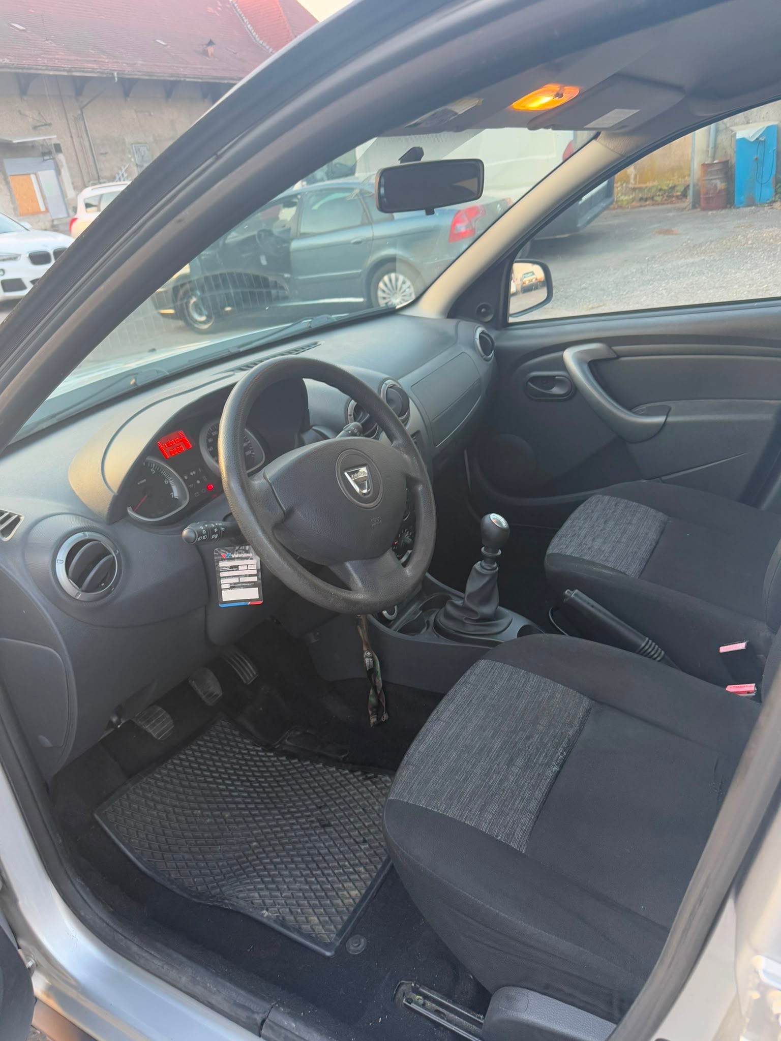 DACIA Duster 1.5 dCi Ambiance 4x4-image-9