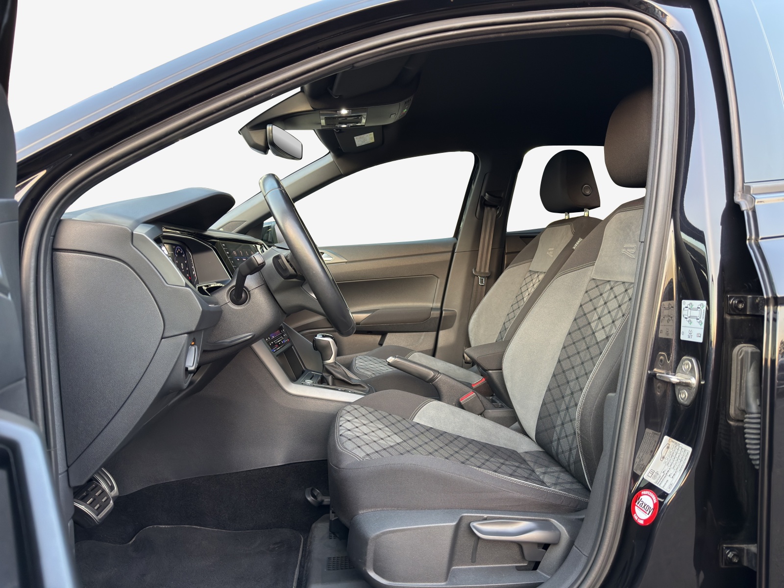 VW Taigo 1.5 TSI R-Line DSG-image-7