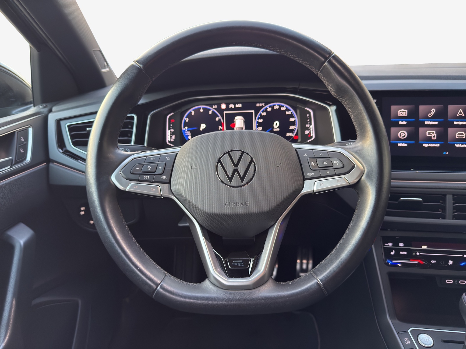 VW Taigo 1.5 TSI R-Line DSG-image-9