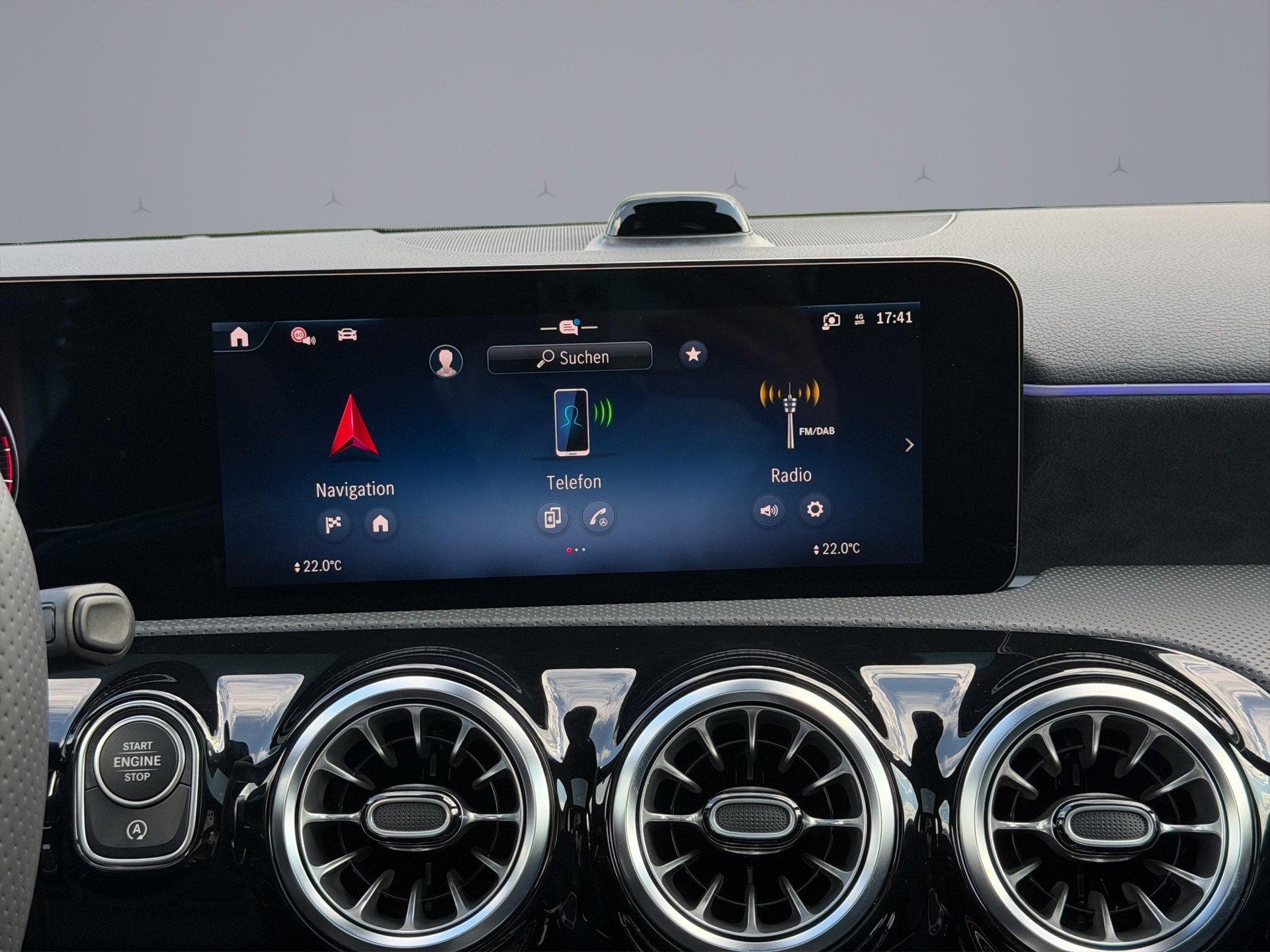 MERCEDES-BENZ A 250 AMG Line 4m-image-14