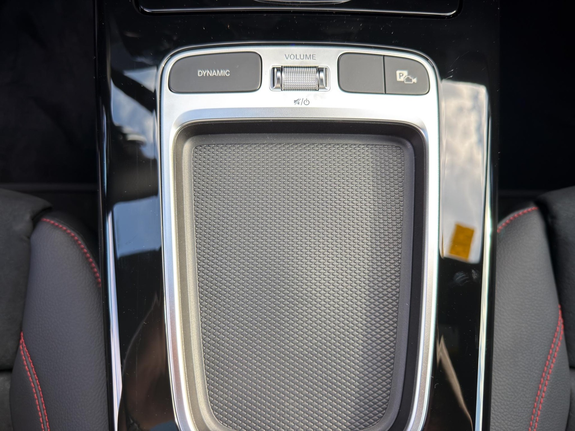 MERCEDES-BENZ A 250 AMG Line 4m-image-19