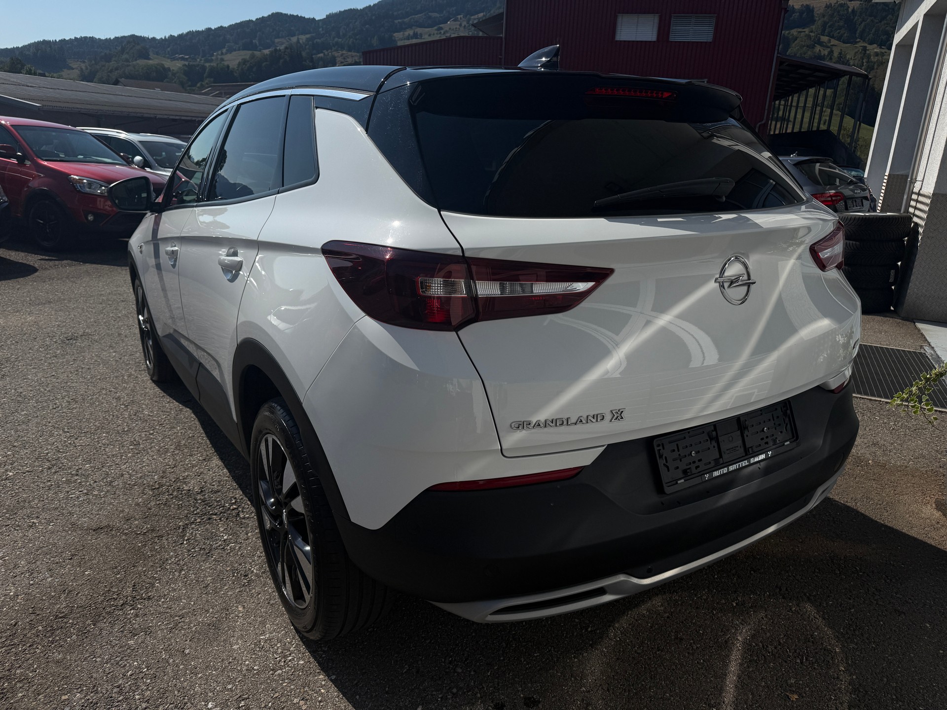 OPEL Grandland X 1.2i TP Excellence Automatik-showroom-element-2