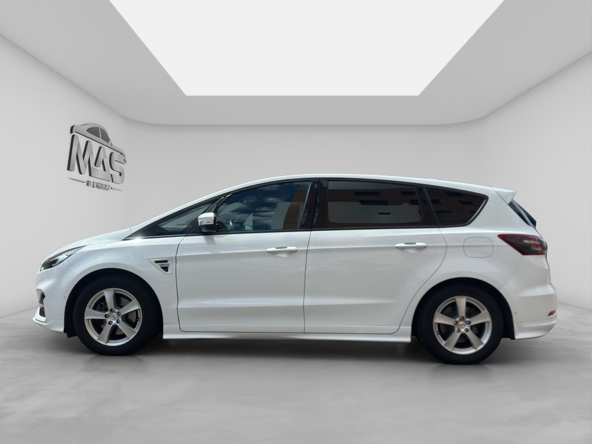 FORD S-Max 2.5 FHEV ST-Line 7Pl-image-2