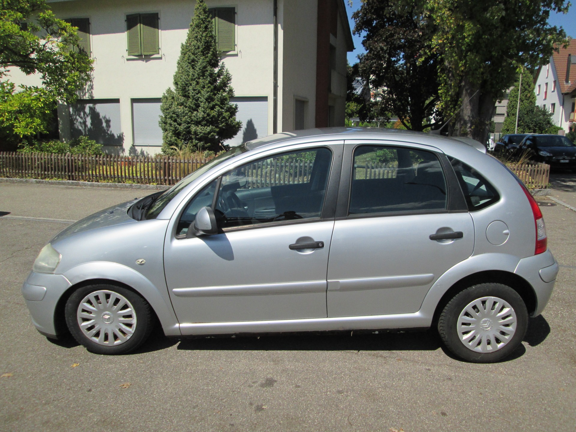 CITROEN C3 1.1i Essentiel-image-1