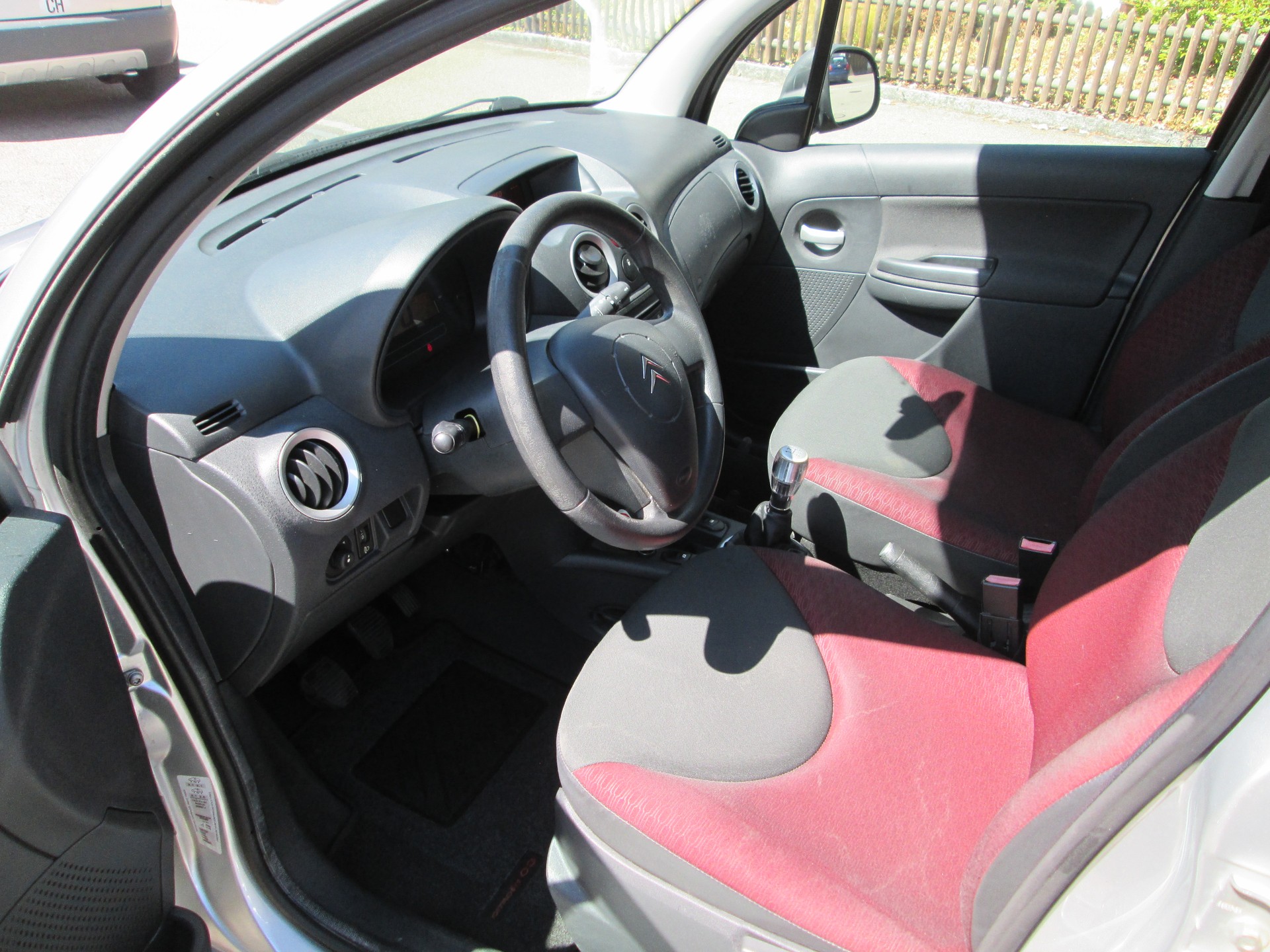CITROEN C3 1.1i Essentiel-image-7