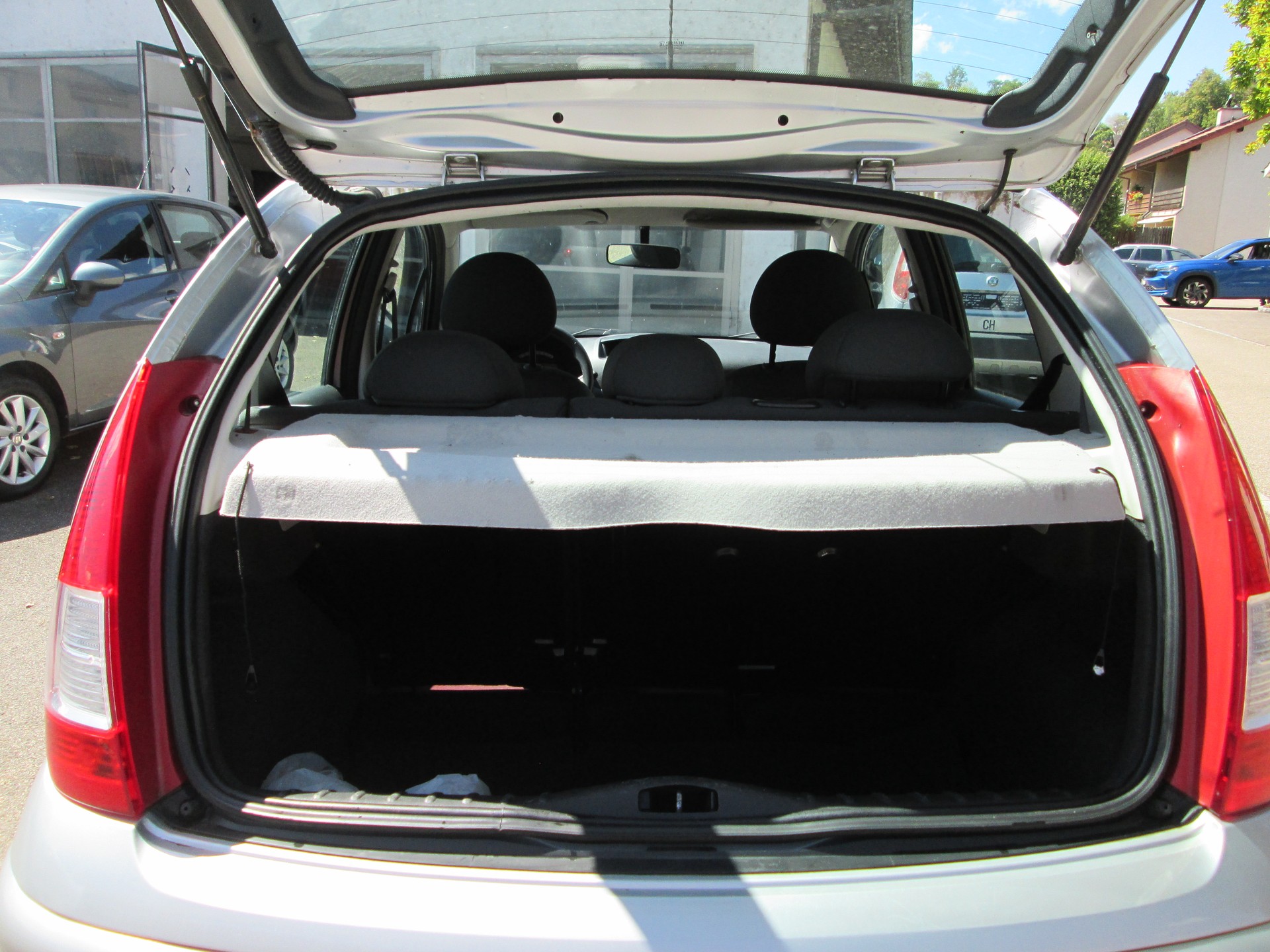 CITROEN C3 1.1i Essentiel-image-9