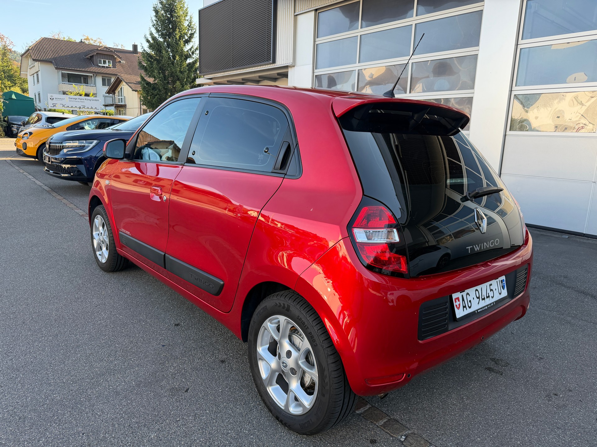 RENAULT Twingo 0.9 TCe 90 Intens-image-1