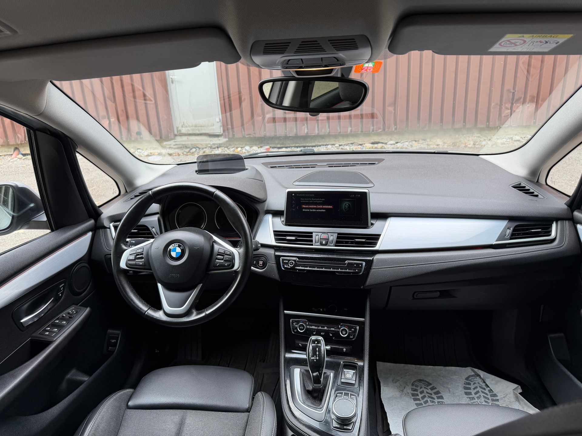 BMW 218d xDrive Gran Tourer Steptronic M Sport-image-9