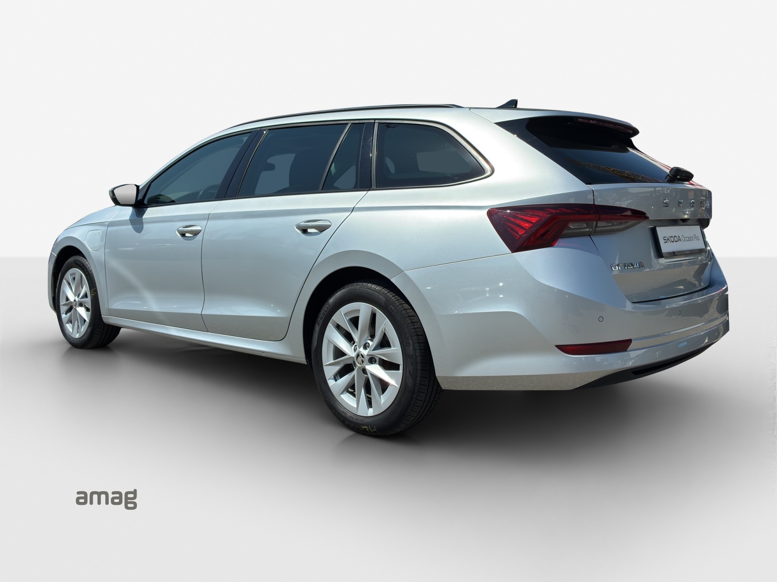 SKODA Octavia Combi 1.4 TSI PHEV DSG Ambition-showroom-element-2
