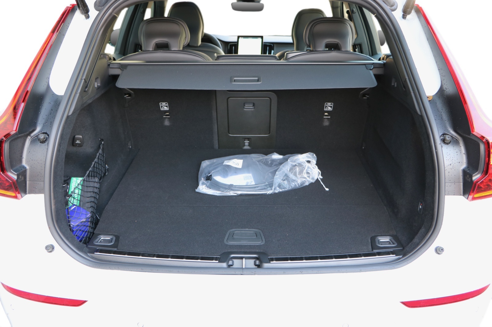 VOLVO XC60 T6 eAWD PluginHybrid Ultra Dark Geartronic-image-20