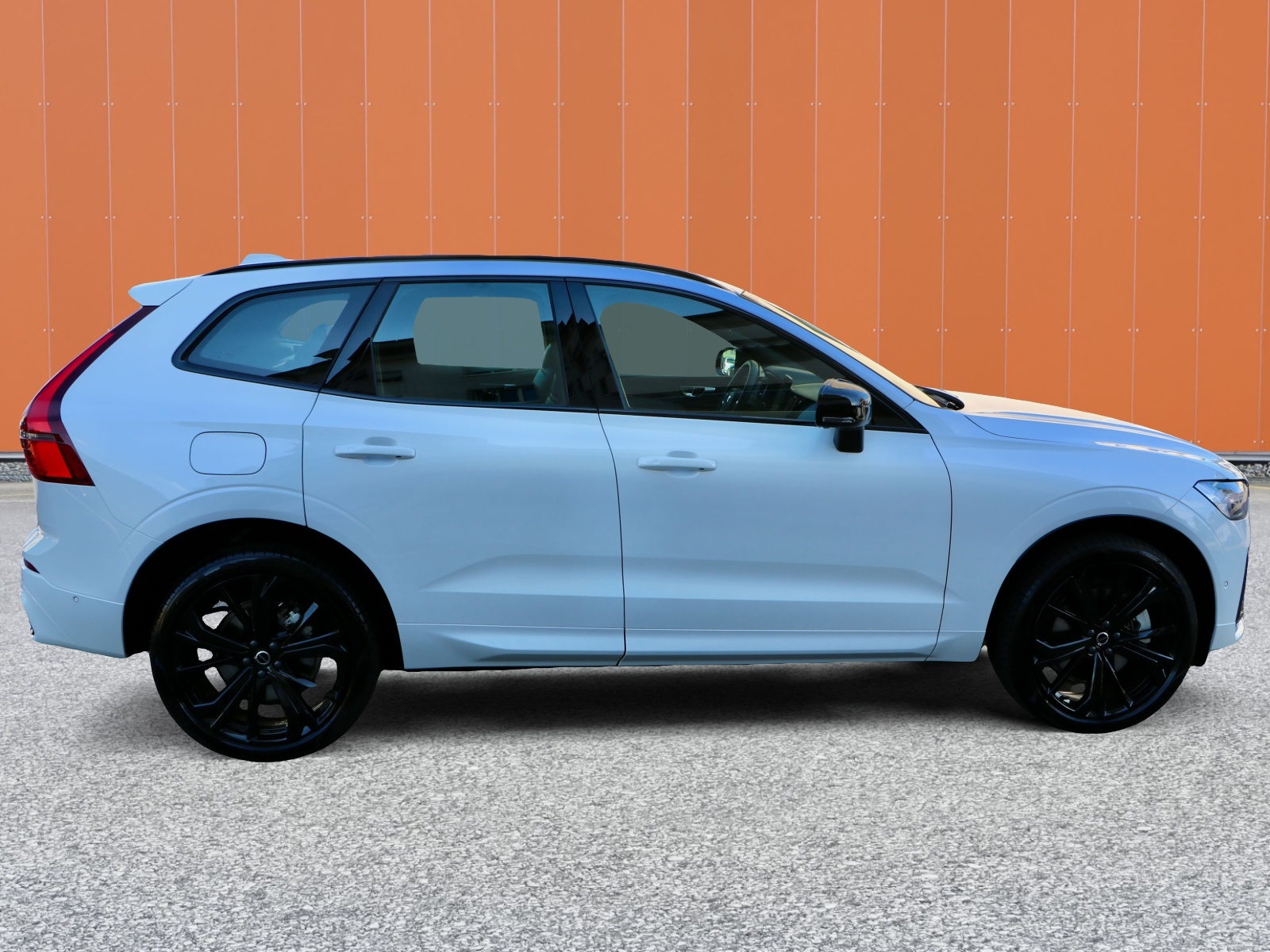 VOLVO XC60 T6 eAWD PluginHybrid Ultra Dark Geartronic-image-4