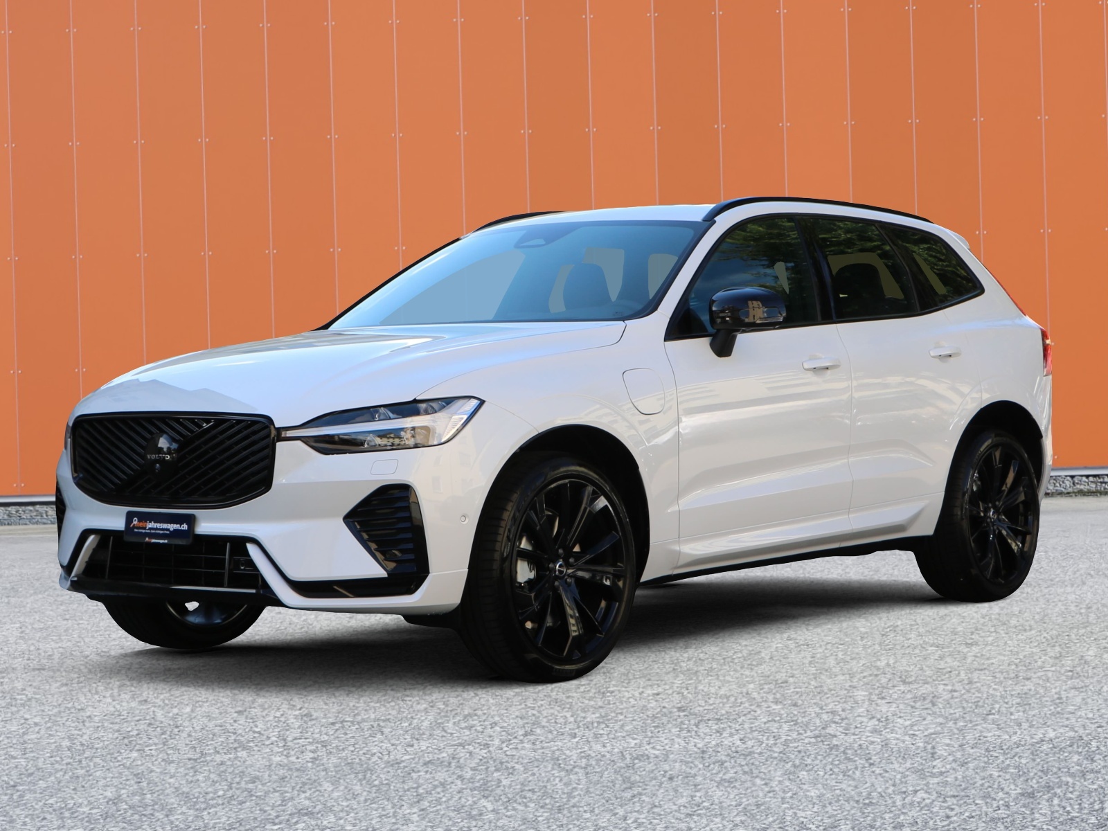 VOLVO XC60 T6 eAWD PluginHybrid Ultra Dark Geartronic-image-6