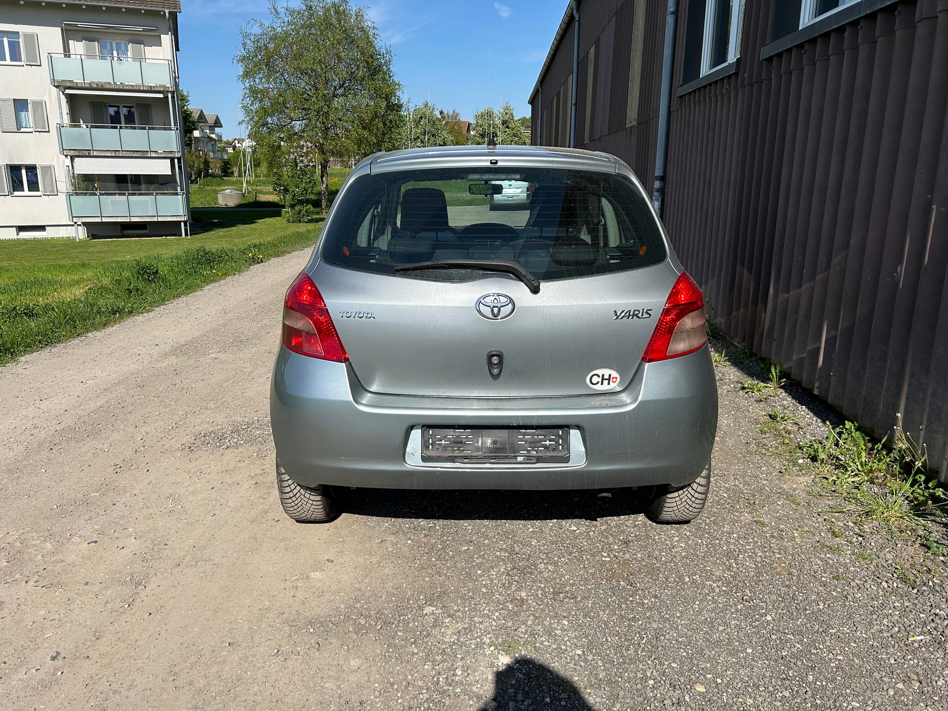 TOYOTA Yaris 1.3 Linea Sol-image-4