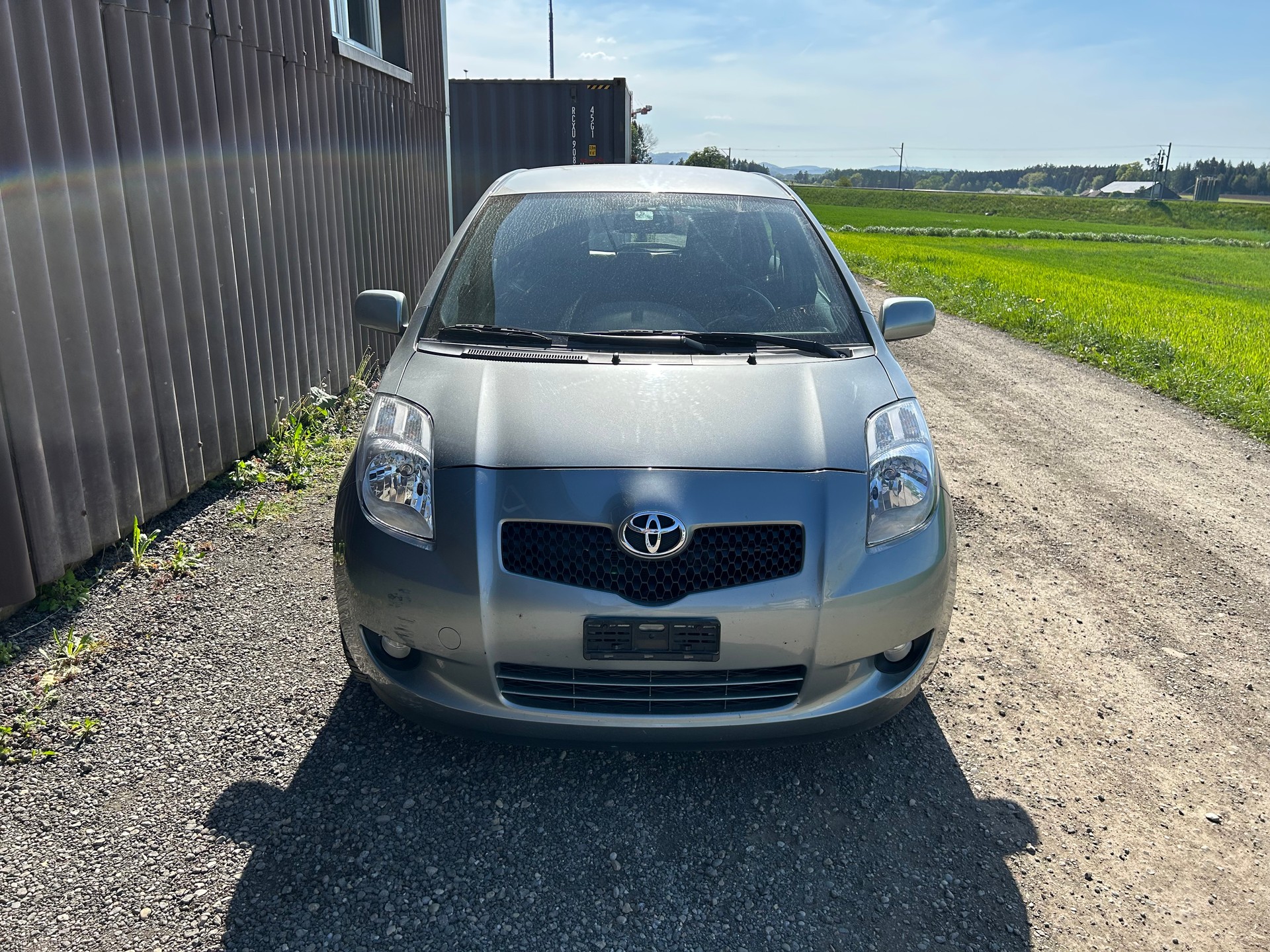 TOYOTA Yaris 1.3 Linea Sol-image-1