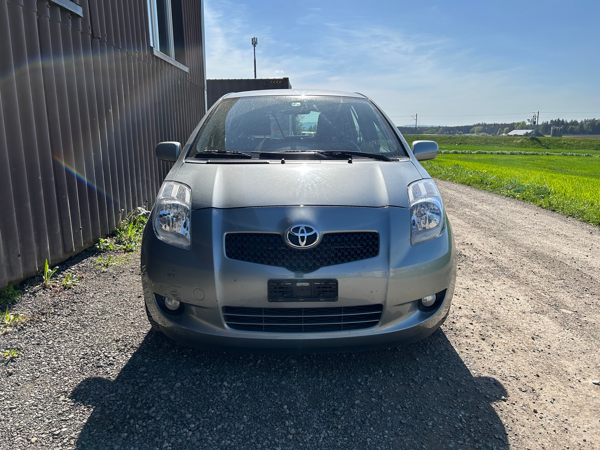 TOYOTA Yaris 1.3 Linea Sol-image-0