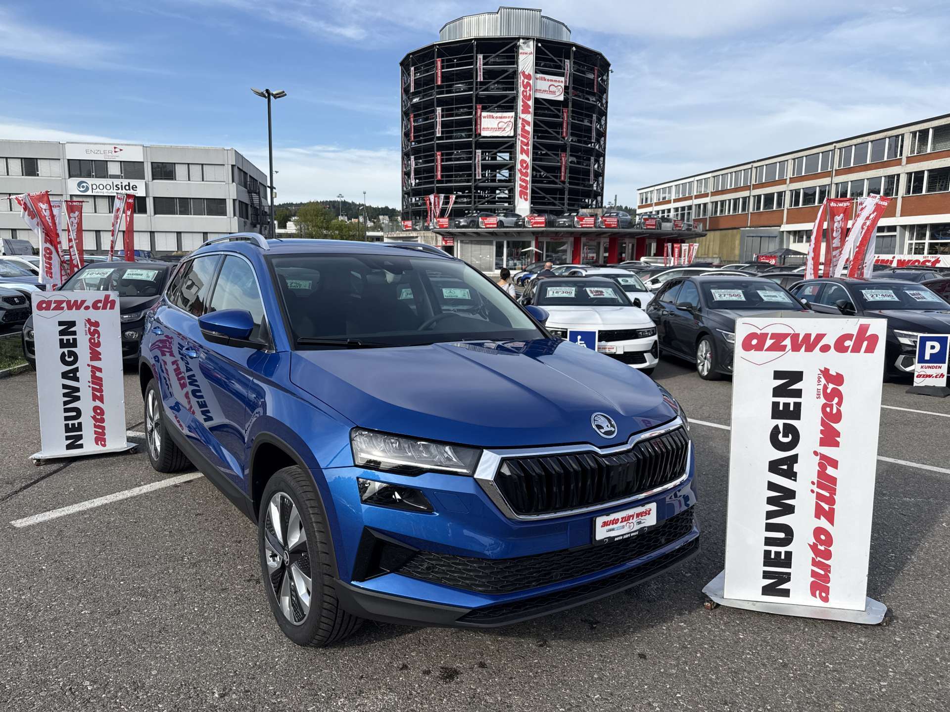 SKODA Karoq 1.5 TSi Selection DSG-Automat-image-0