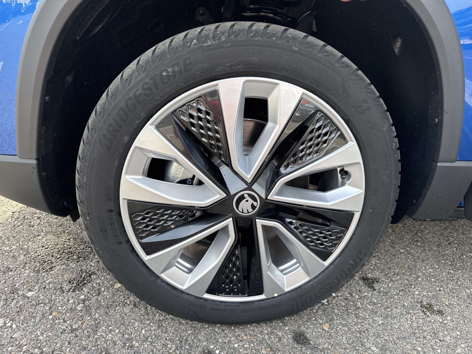 SKODA Karoq 1.5 TSi Selection DSG-Automat-image-8