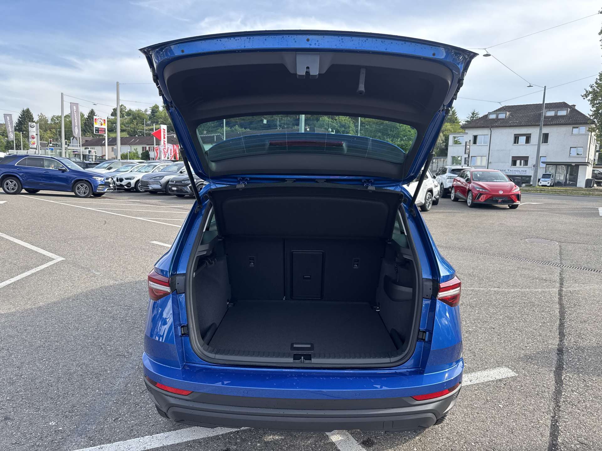 SKODA Karoq 1.5 TSi Selection DSG-Automat-image-7
