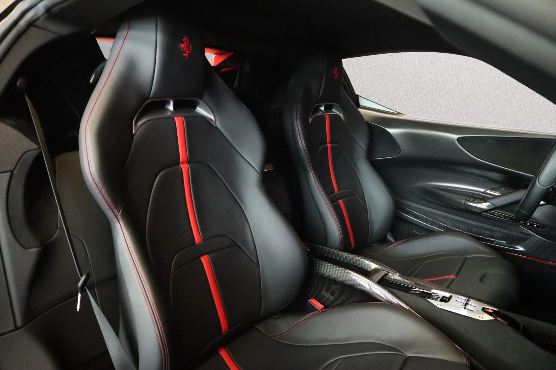 FERRARI SF90 Stradale-image-21