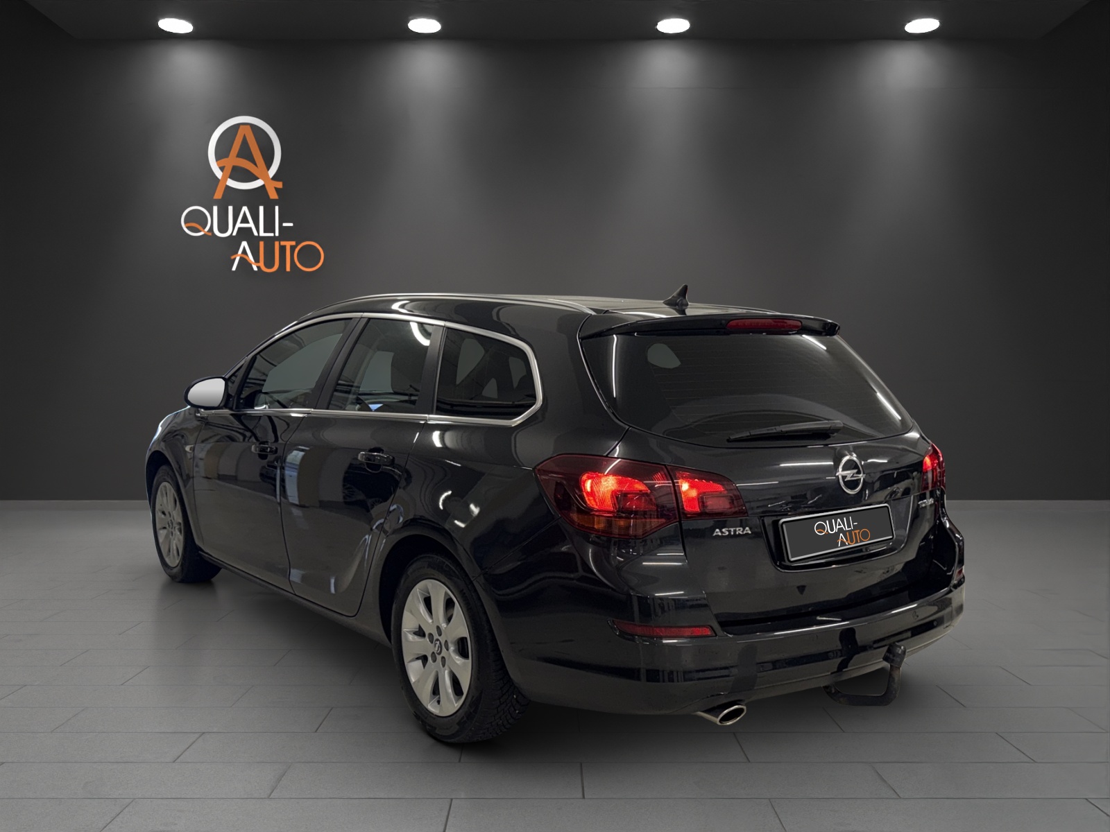 OPEL Astra SportsTourer 1.4i 16V Turbo Automatic-showroom-element-3