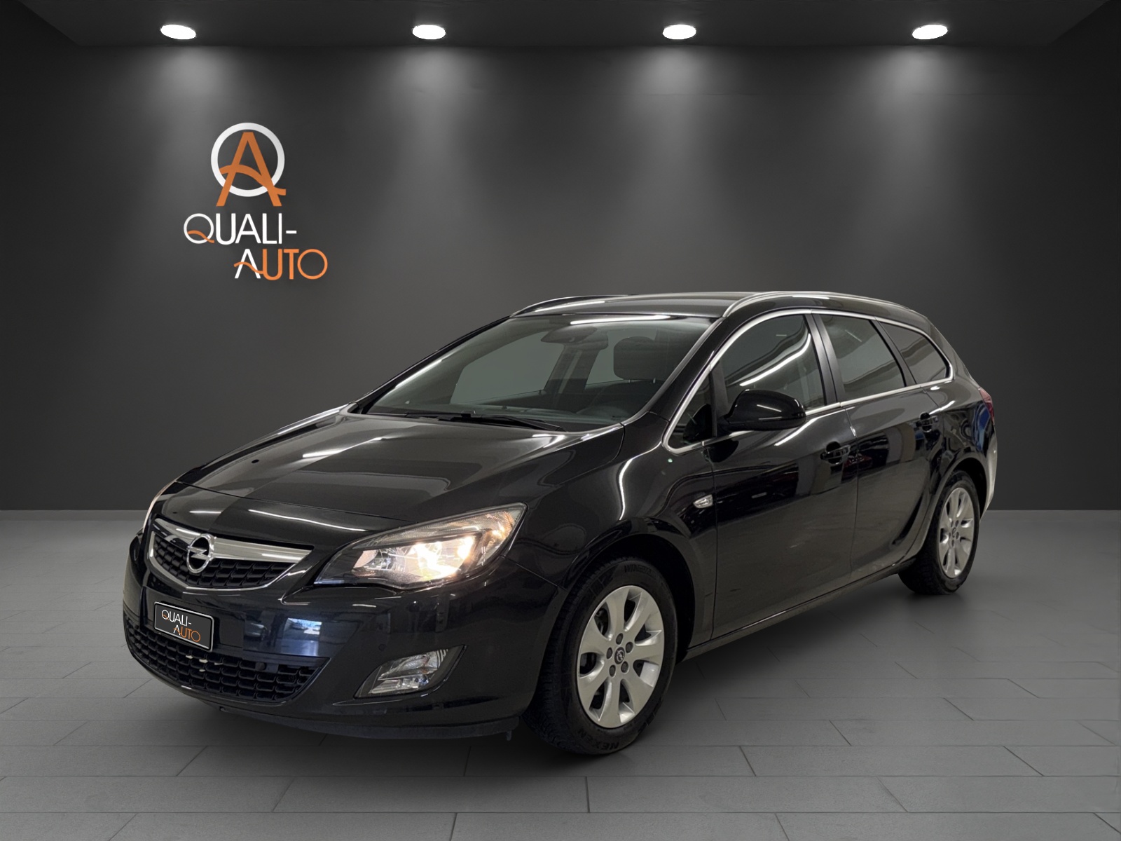 OPEL Astra SportsTourer 1.4i 16V Turbo Automatic-showroom-element-2