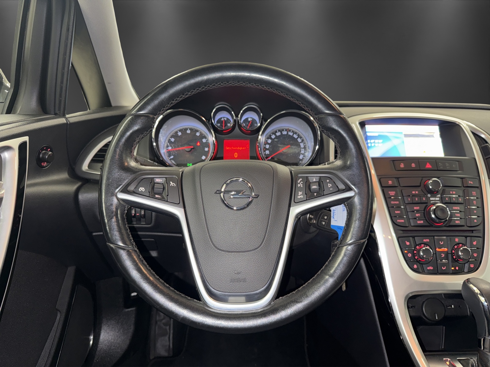 OPEL Astra SportsTourer 1.4i 16V Turbo Automatic-image-11