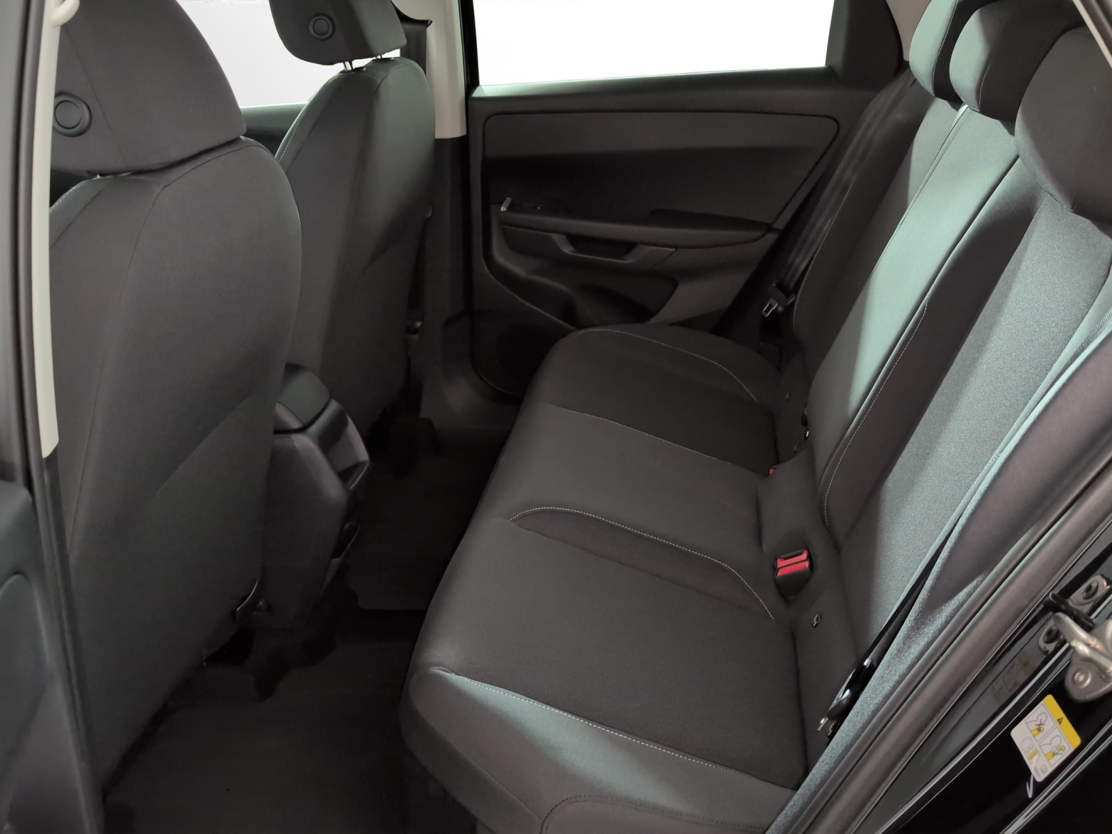 VW ID.Polo 52 kWh Life Edition One-image-7