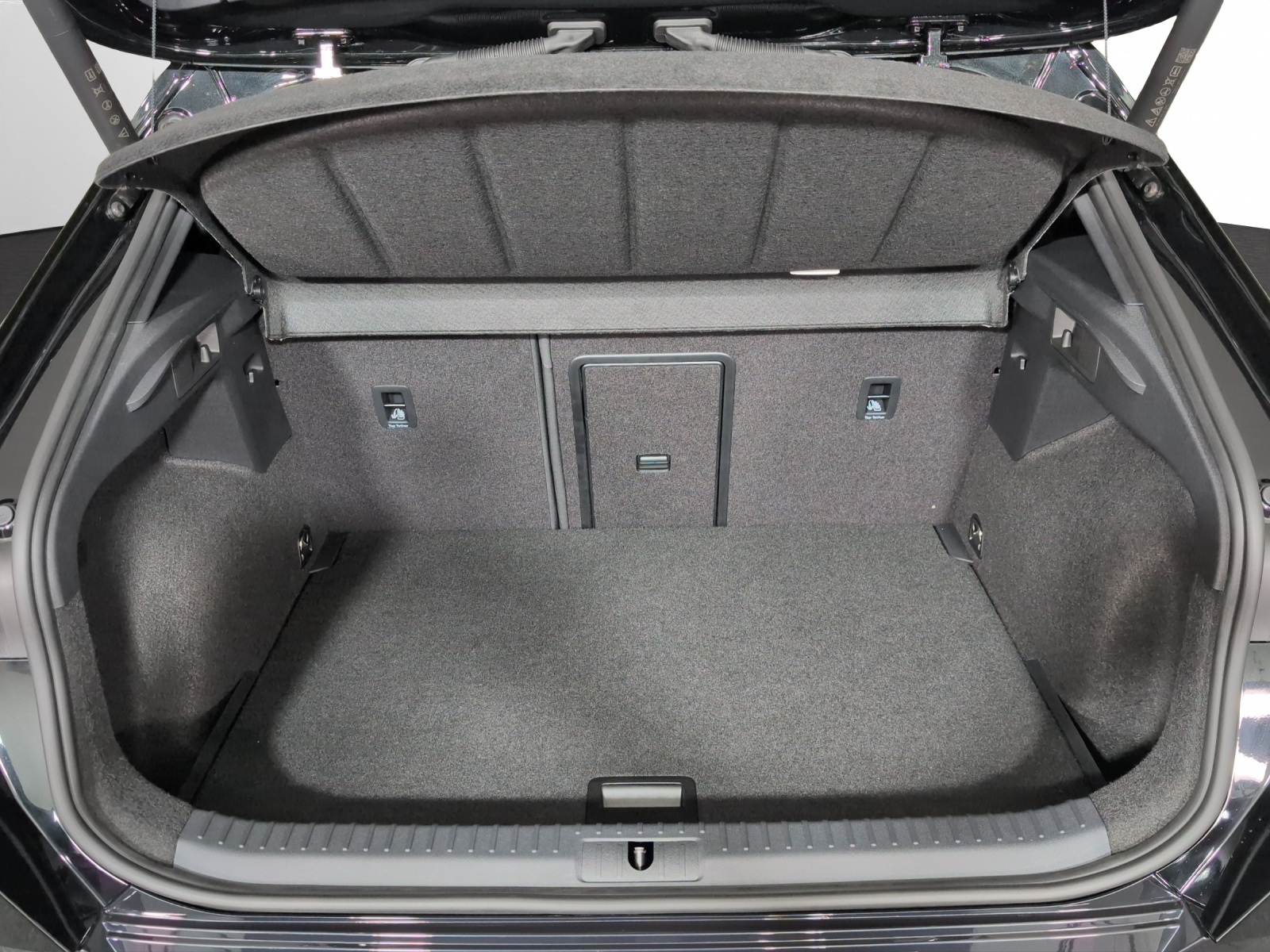 CUPRA Formentor 1.5 e-HYBRID pHEV Prime Edition DSG-image-14