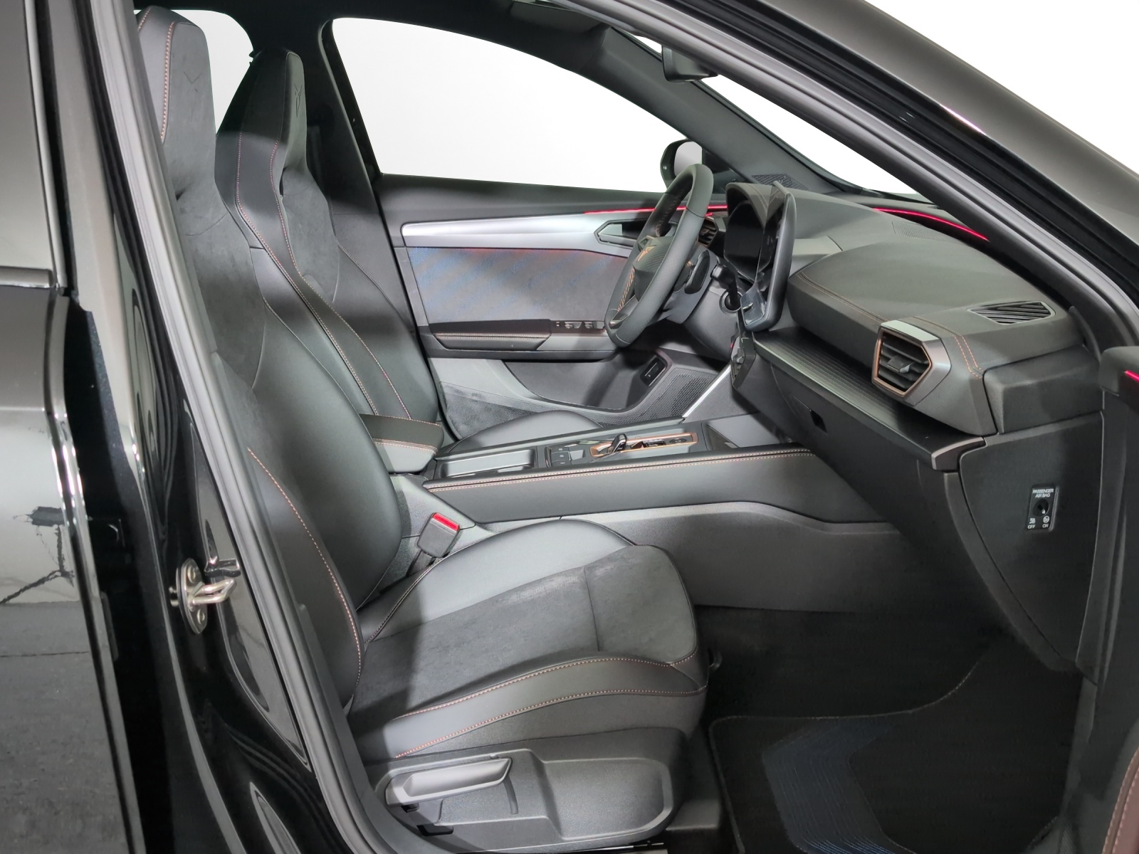 CUPRA Formentor 1.5 e-HYBRID pHEV Prime Edition DSG-image-6