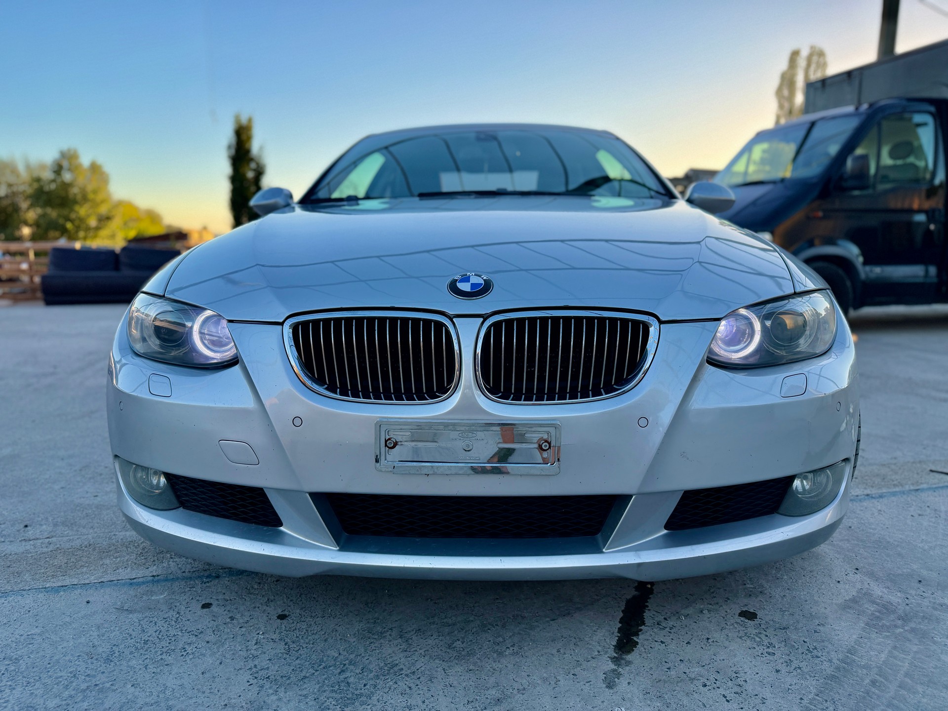 BMW BMW 330d Coupé-image-2