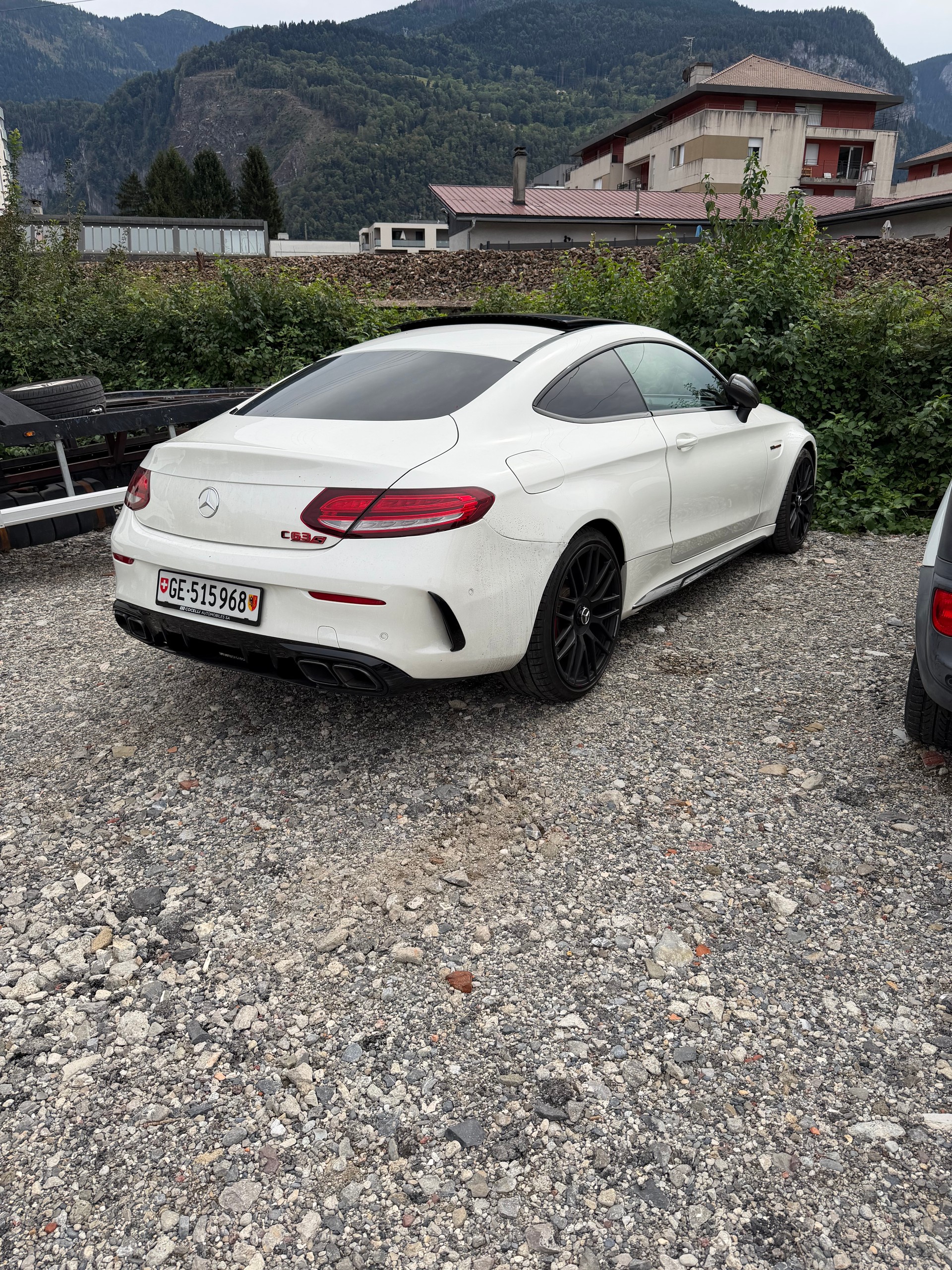 MERCEDES-BENZ C 63 AMG-image-1