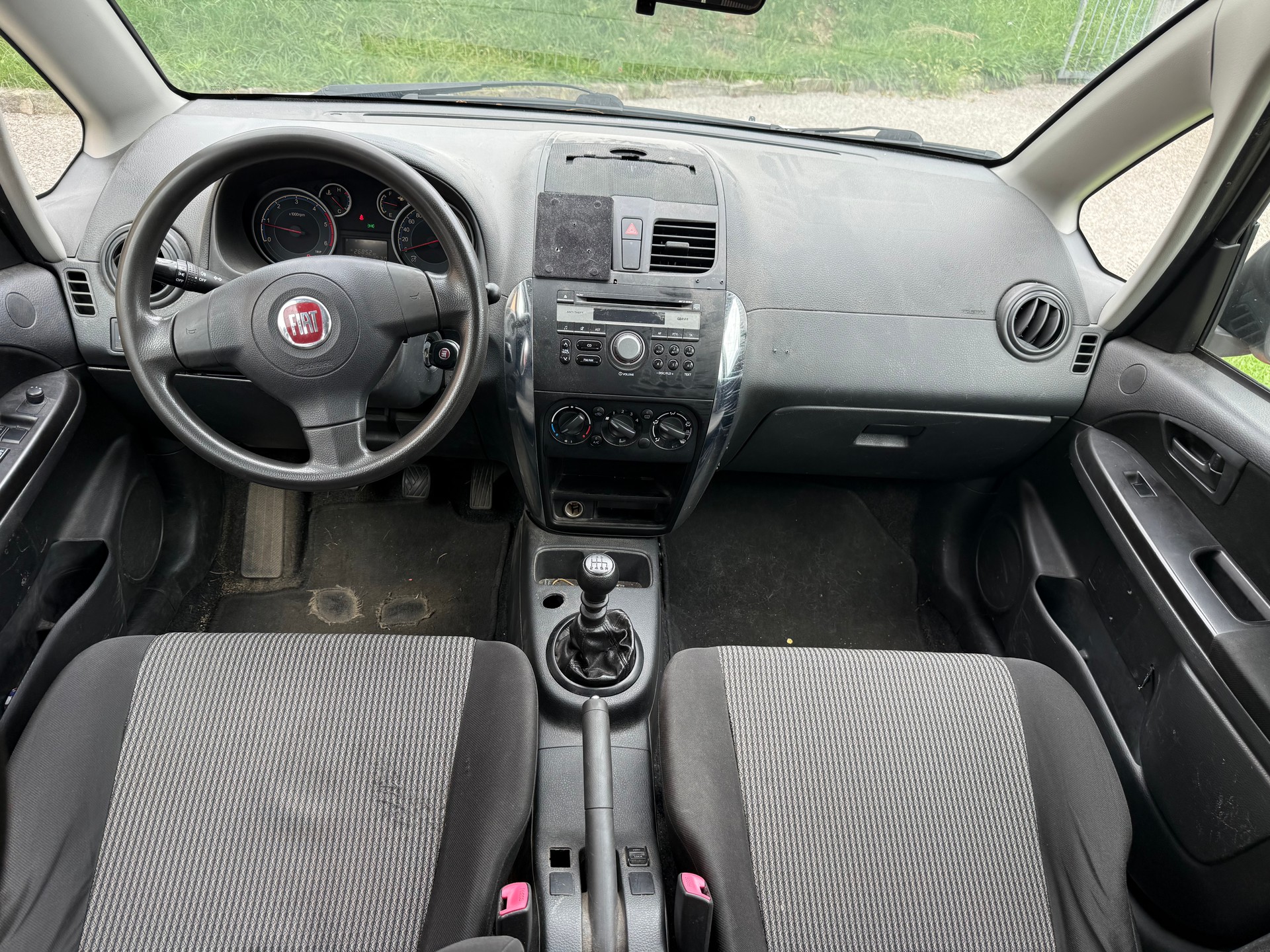 FIAT Sedici 2.0JTD 4WD Dynamic-image-8