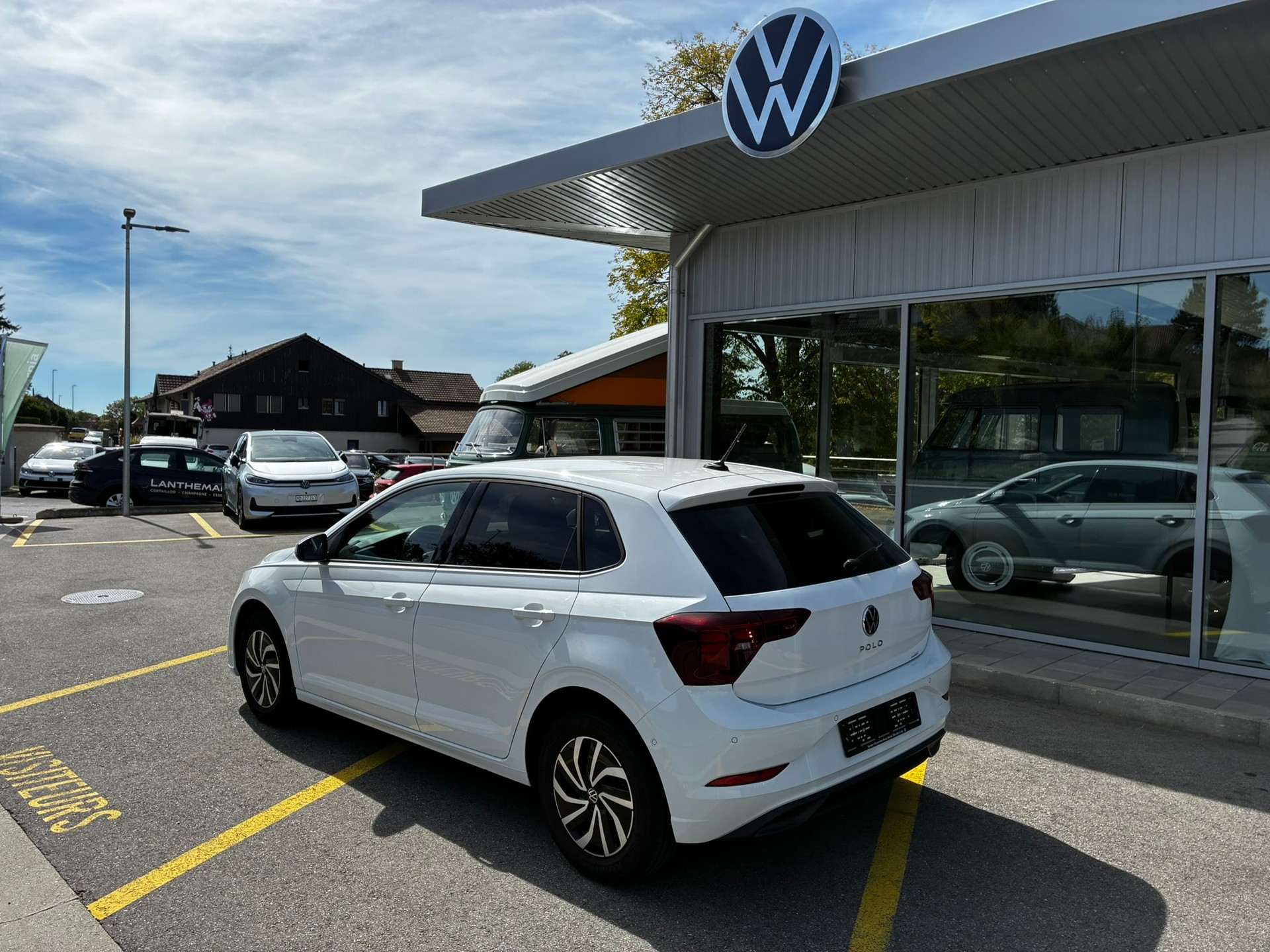 VW Polo 1.0 TSI Life-image-2