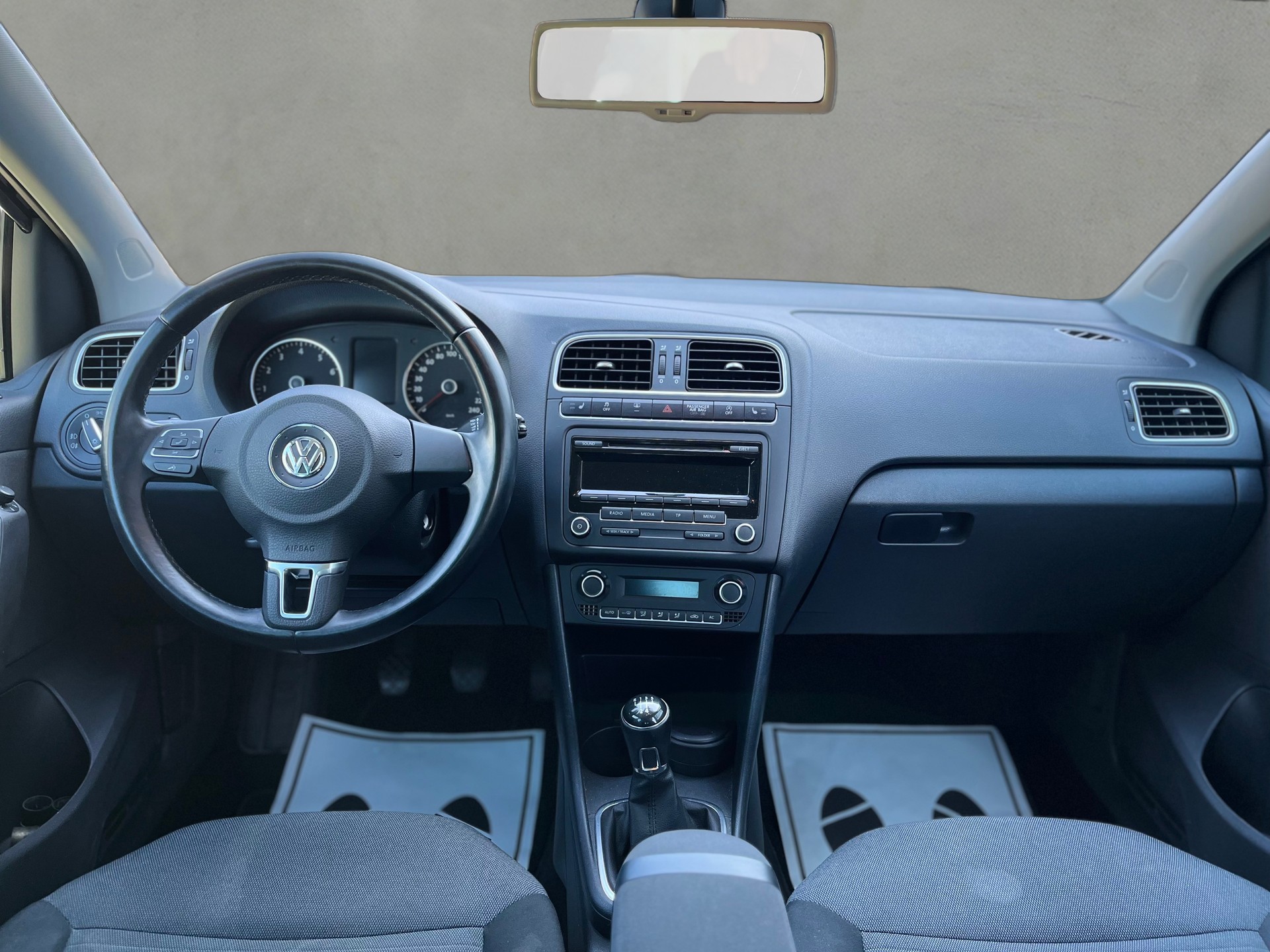 VW Polo 1.2 TSI BlueMotion Technology Design-image-12