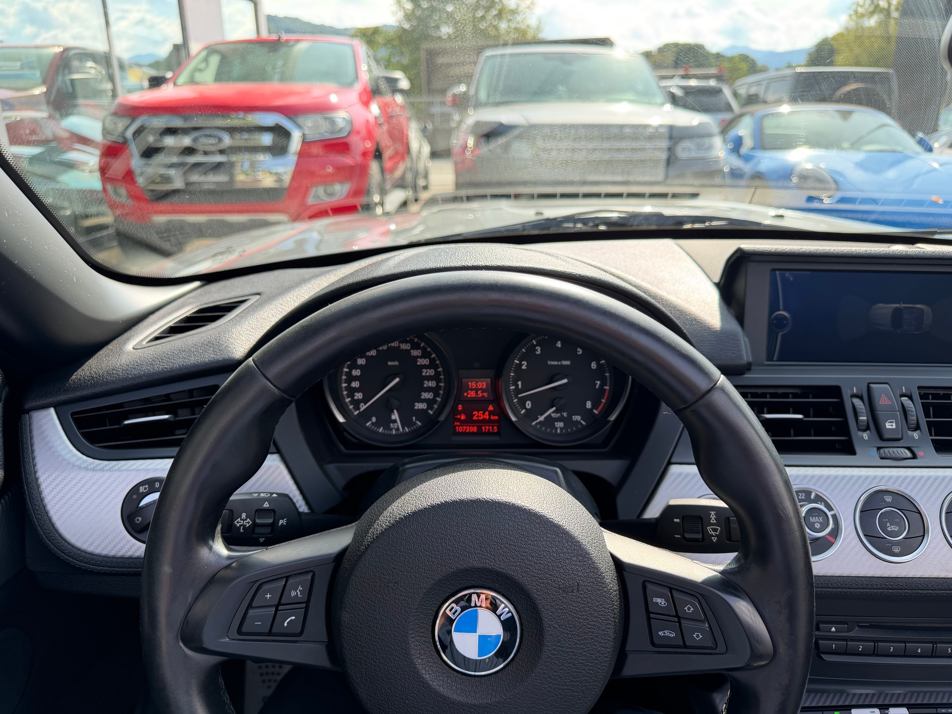 BMW Z4 sDrive35i-image-16