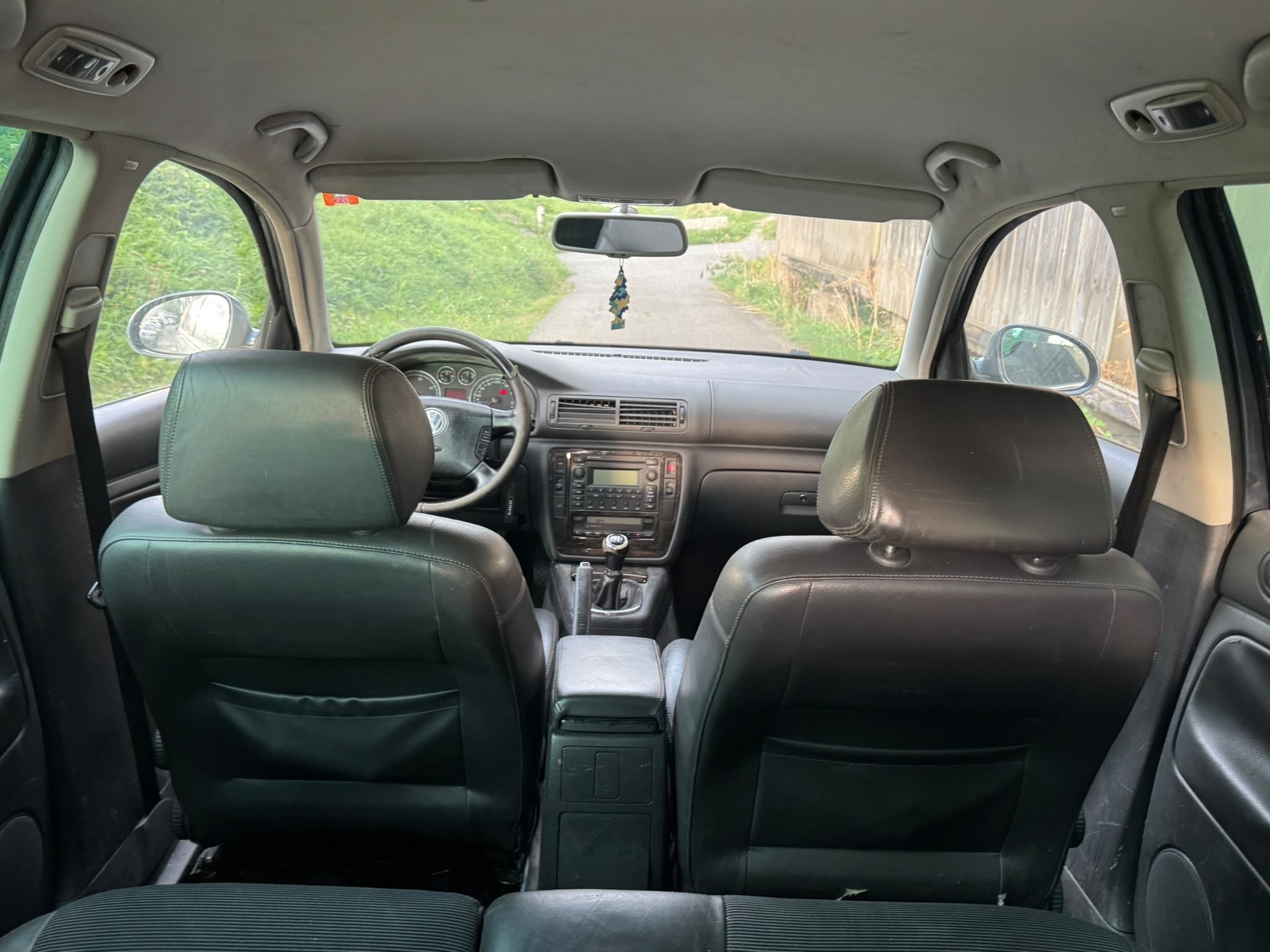VW Passat Variant 1.9 TDI 4Motion Highline-image-9