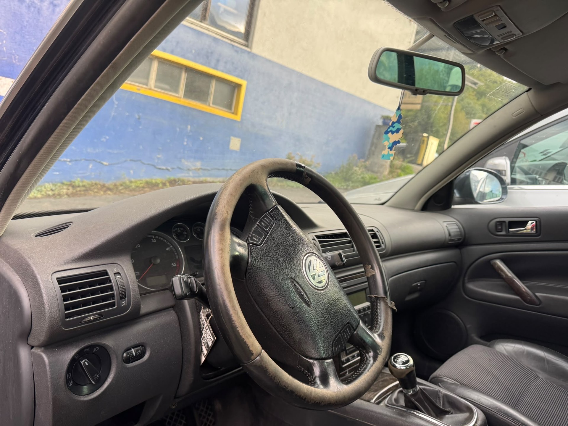VW Passat Variant 1.9 TDI 4Motion Highline-image-11