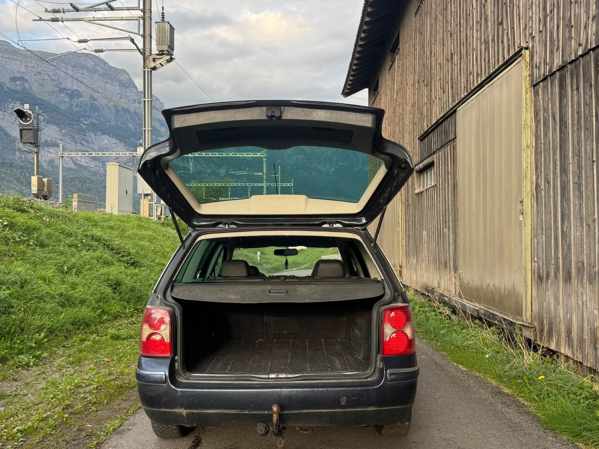 VW Passat Variant 1.9 TDI 4Motion Highline-image-5