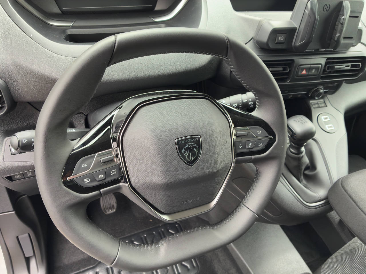 PEUGEOT Partner Kaw. 1000 Standard 1.5 BlueHDI 130 S/S-image-8
