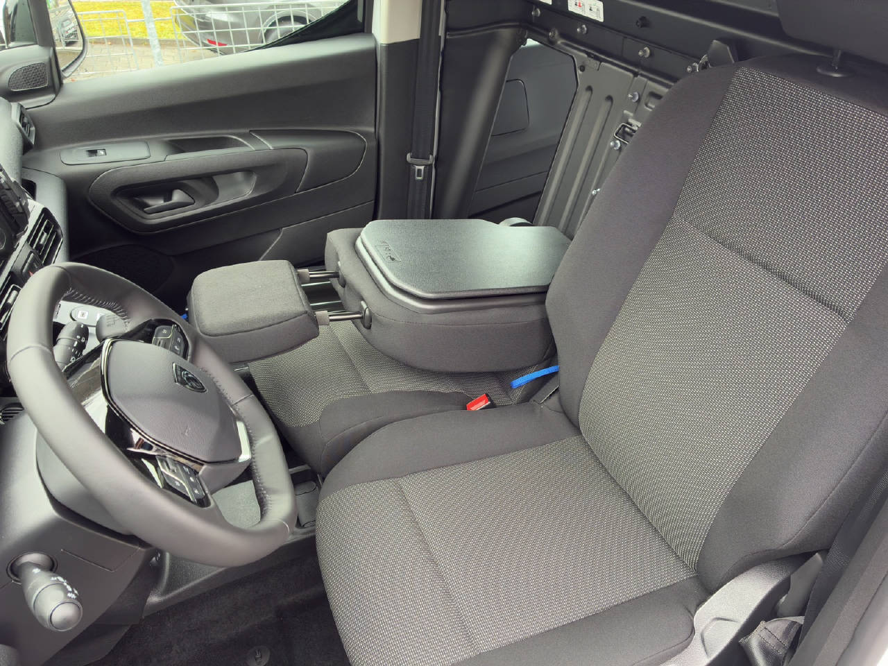 PEUGEOT Partner Kaw. 1000 Standard 1.5 BlueHDI 130 S/S-image-7