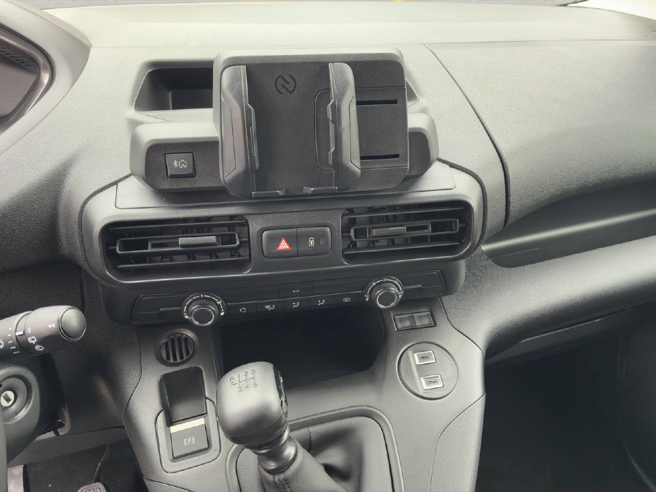 PEUGEOT Partner Kaw. 1000 Standard 1.5 BlueHDI 130 S/S-image-5