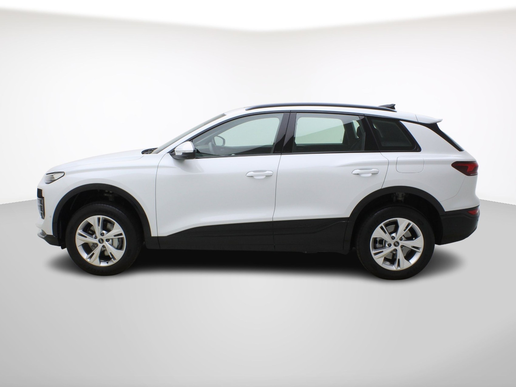 AUDI Q6 e-tron quattro **Audi Werksgarantie bis 02/2031**-showroom-element-2