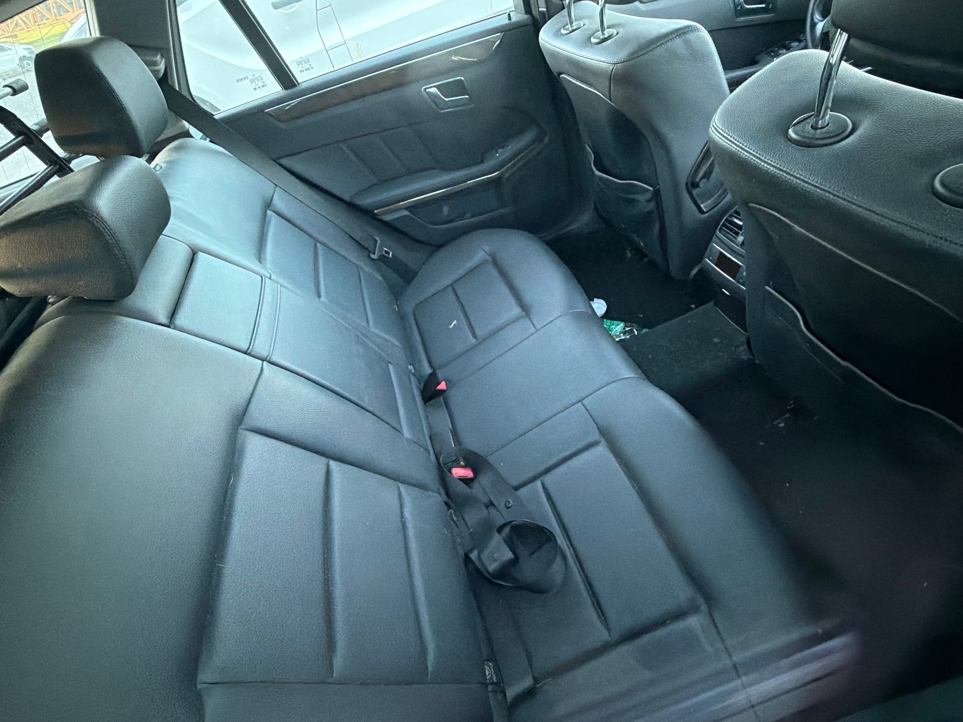 MERCEDES-BENZ E 250 CDI BlueEfficiency Avantgarde Automatic-image-6