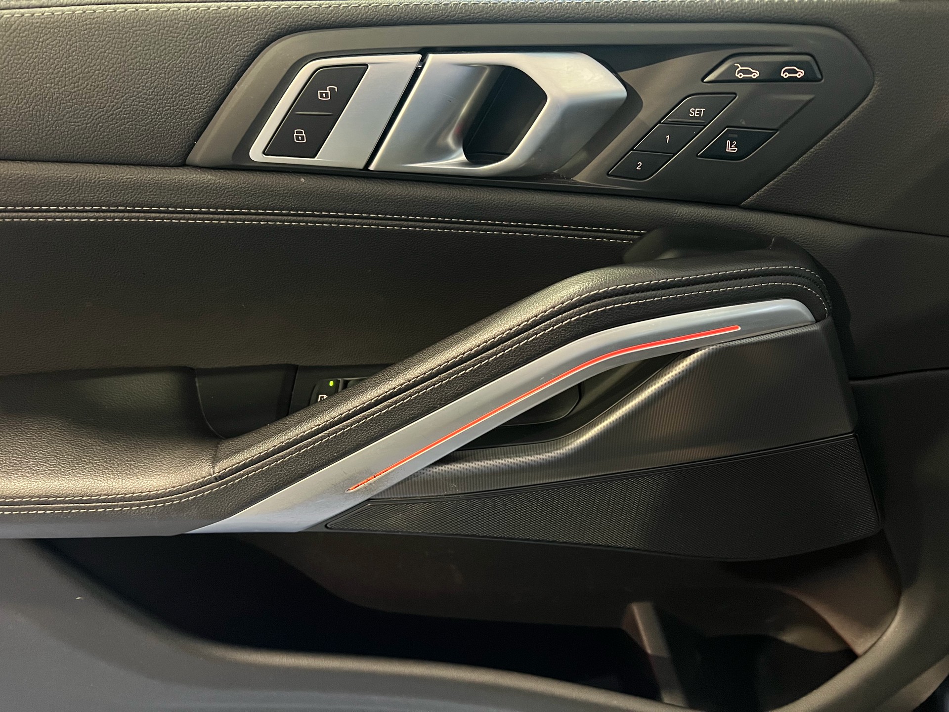 BMW X6 xDrive 48V 40i xLine Steptronic-image-11