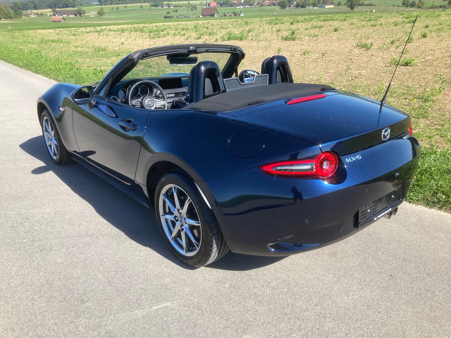 MAZDA MX-5 Skyactiv-G 132 Exclusive-line-image-3