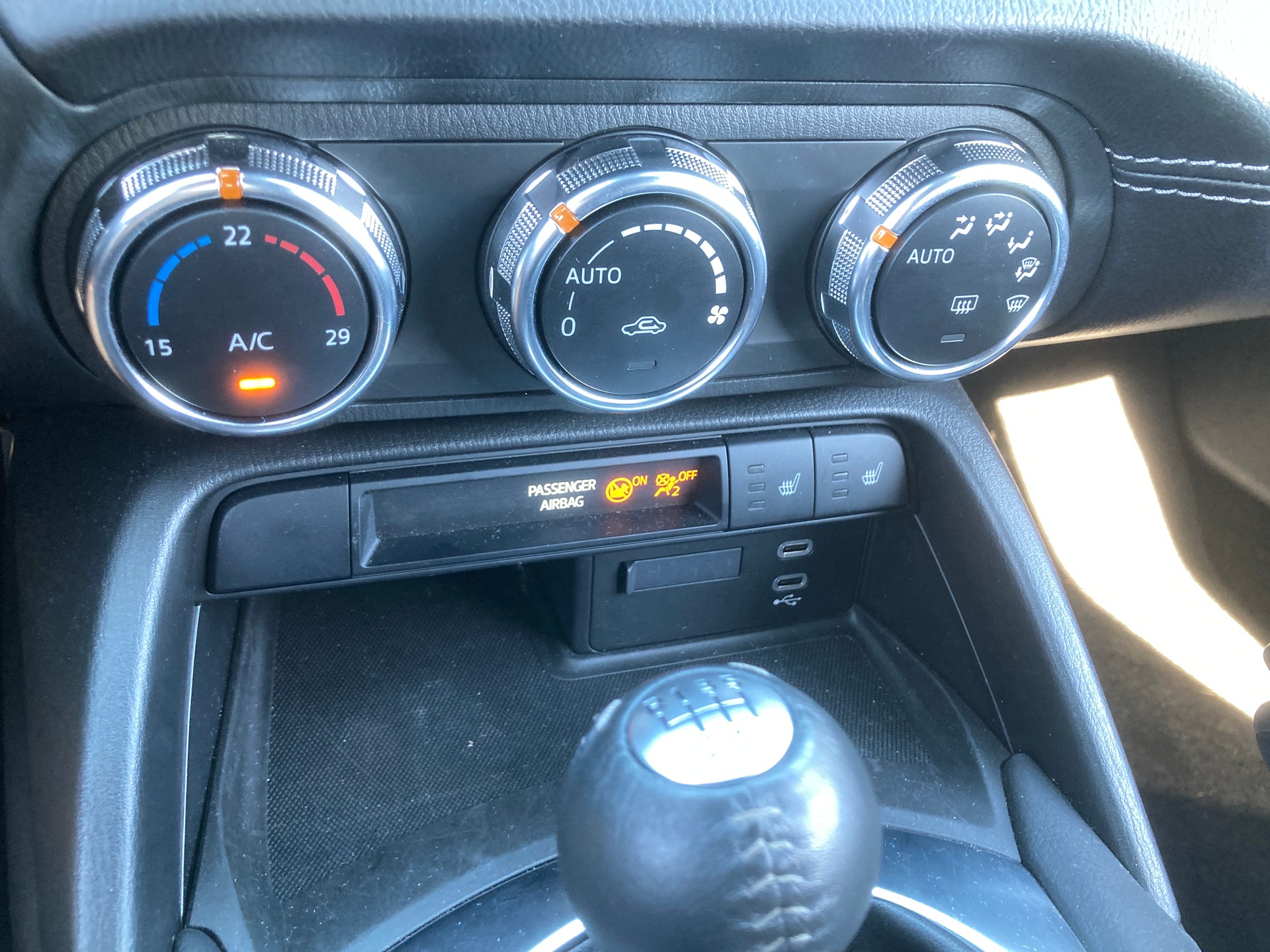 MAZDA MX-5 Skyactiv-G 132 Exclusive-line-image-10