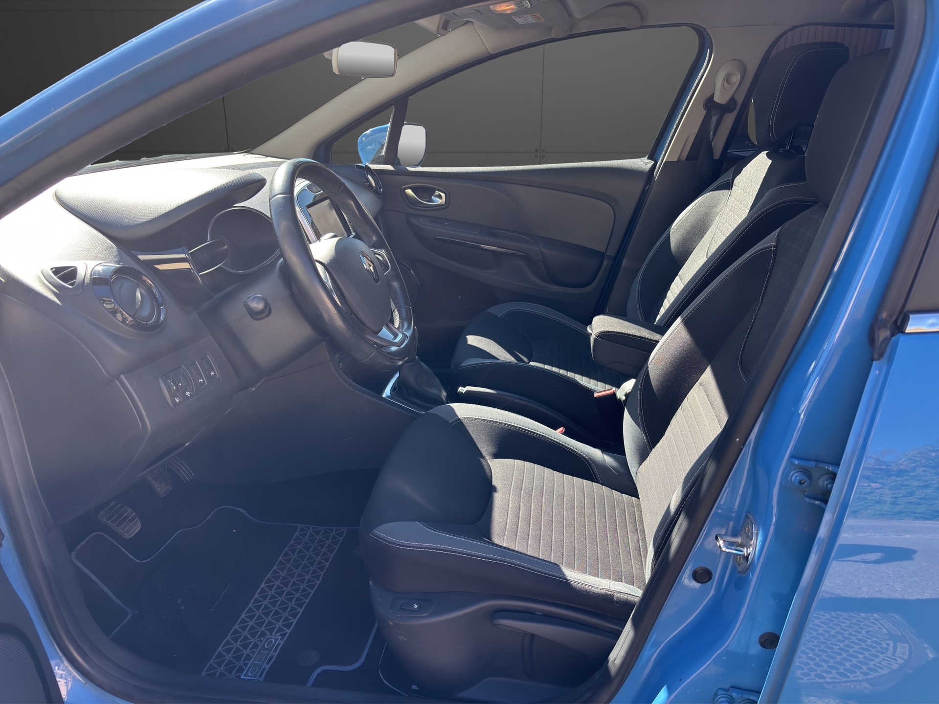 RENAULT Clio Grandtour 0.9 12V Swiss Edition-image-10
